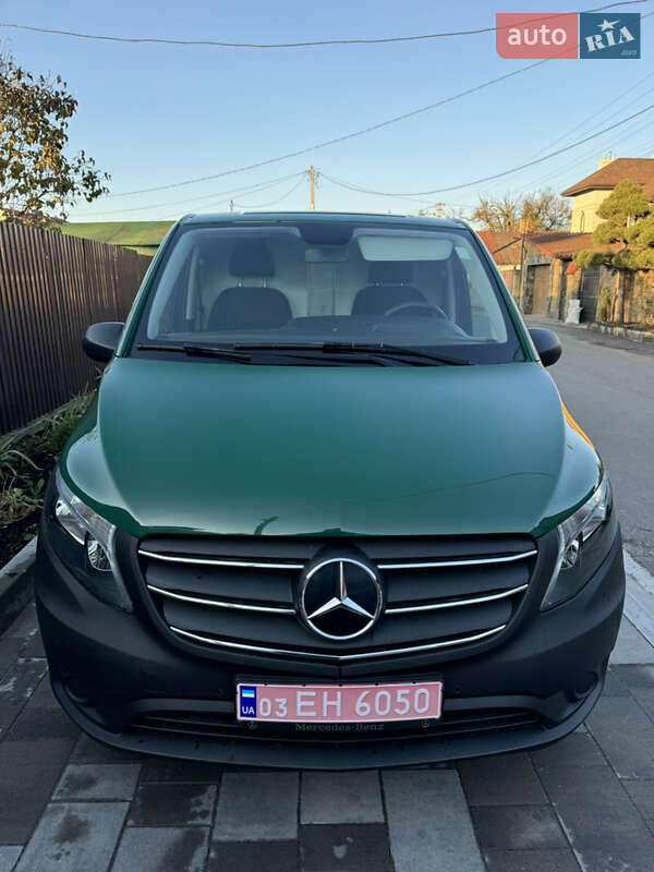 Mercedes-Benz eVito 2023