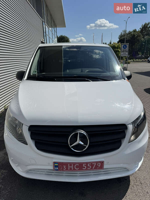 Mercedes-Benz eVito 2022