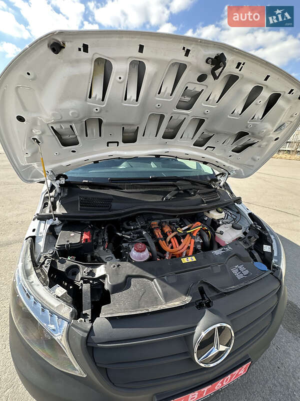 Вантажний фургон Mercedes-Benz eVito 2023 в Рівному