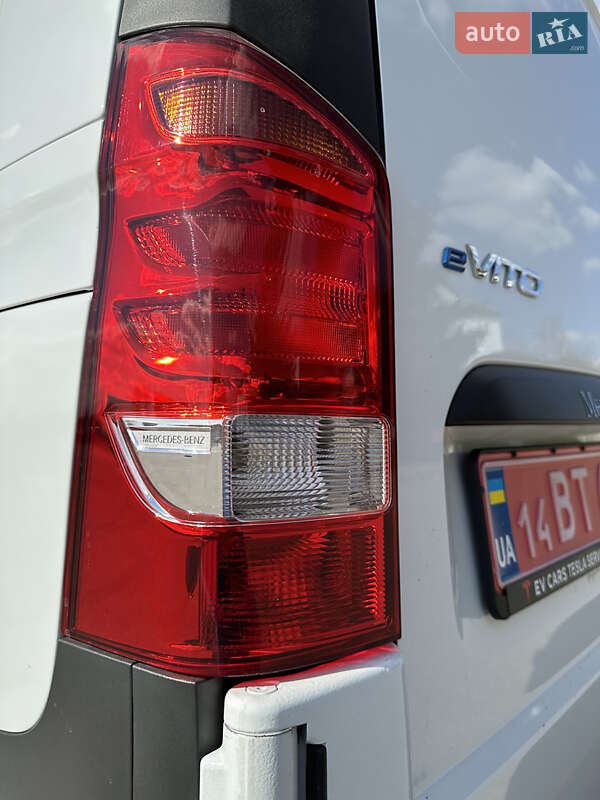 Вантажний фургон Mercedes-Benz eVito 2023 в Рівному