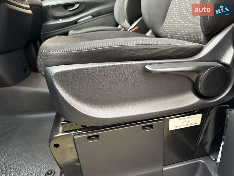 Минивэн Mercedes-Benz eVito 2021 в Тячеве