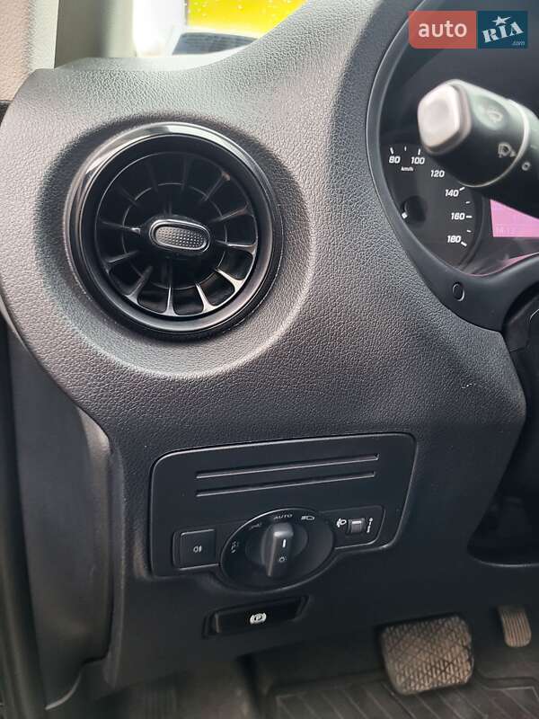 Грузовой фургон Mercedes-Benz eVito 2020 в Дергачах фото 32 Грузовой фургон Mercedes-Benz eVito 2020 в Дергачах