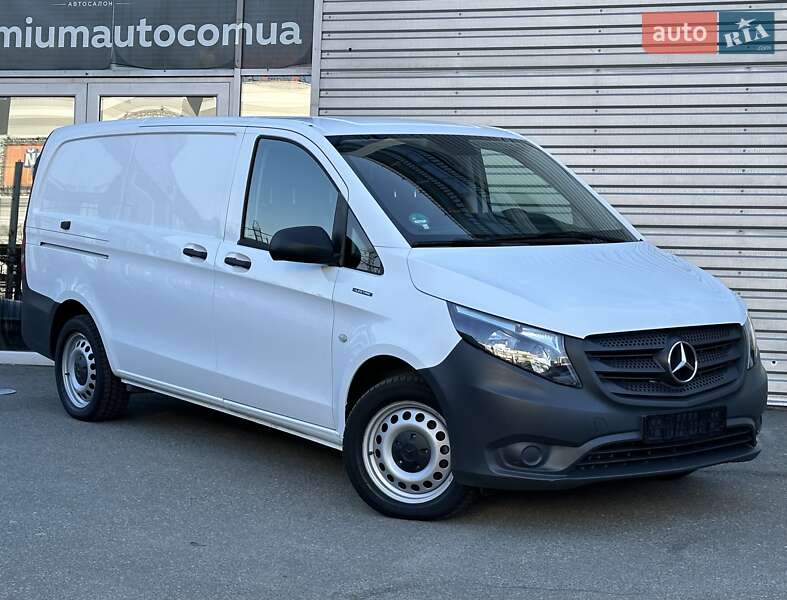 Вантажний фургон Mercedes-Benz eVito 2019 в Києві