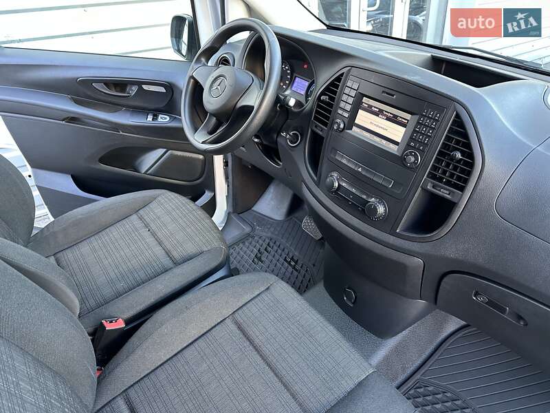 Вантажний фургон Mercedes-Benz eVito 2019 в Києві