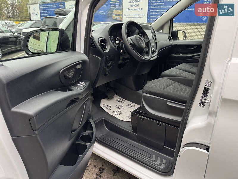 Вантажний фургон Mercedes-Benz eVito 2024 в Києві