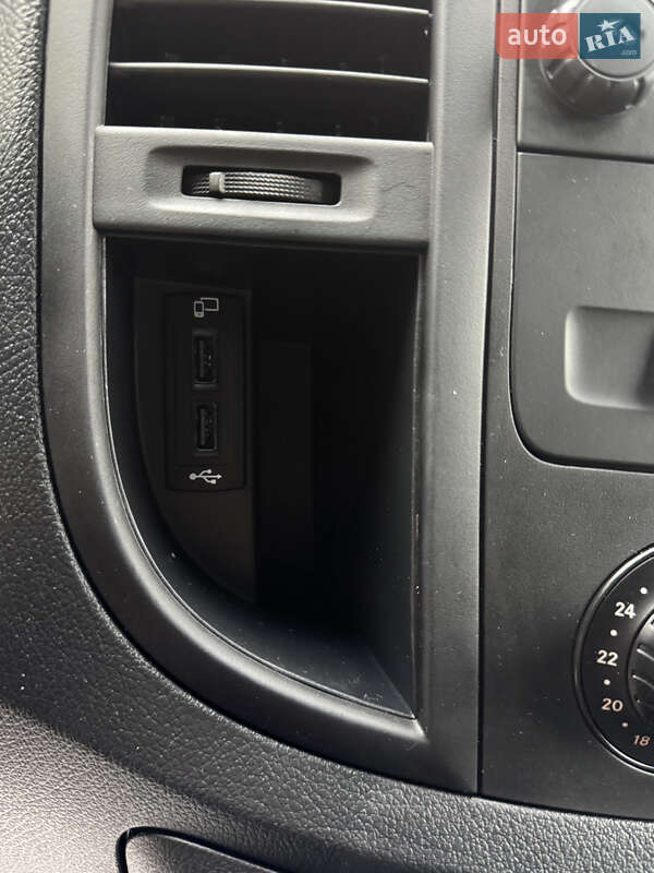 Вантажний фургон Mercedes-Benz eVito 2024 в Києві