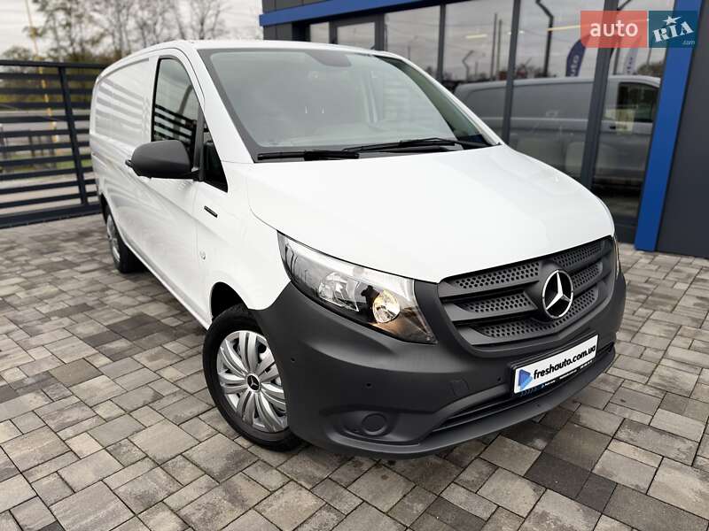 Вантажний фургон Mercedes-Benz eVito 2020 в Рівному