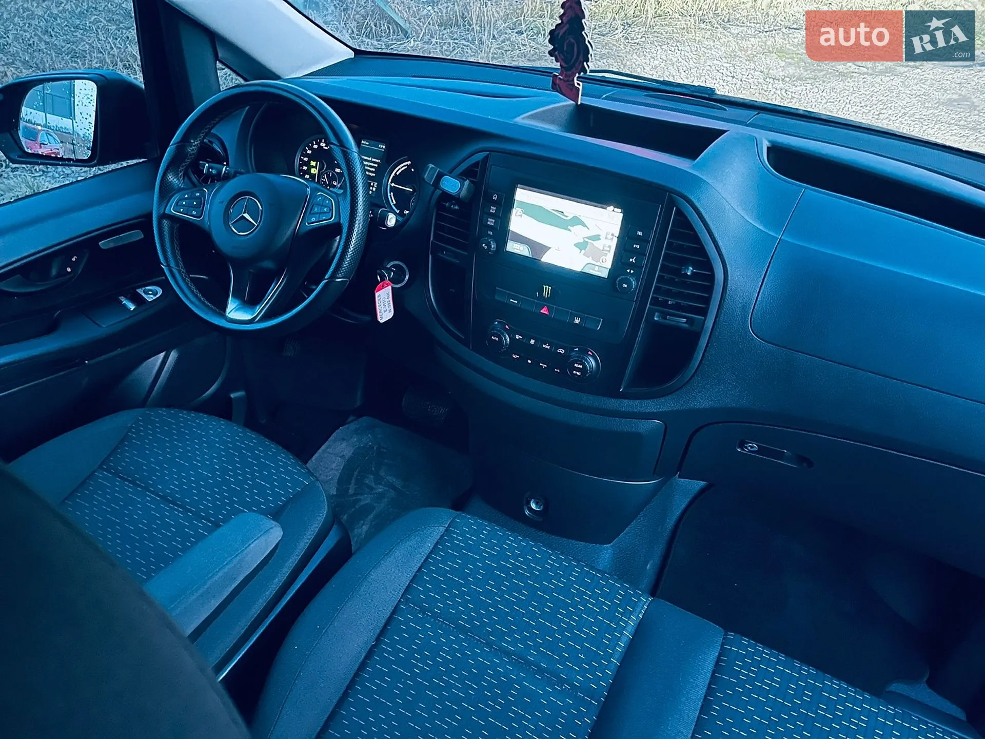 2021 Mercedes-Benz Vito - мініатюра 15