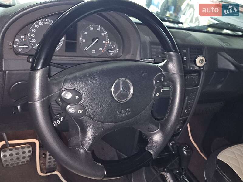 Внедорожник / Кроссовер Mercedes-Benz G-Class 2010 в Киеве