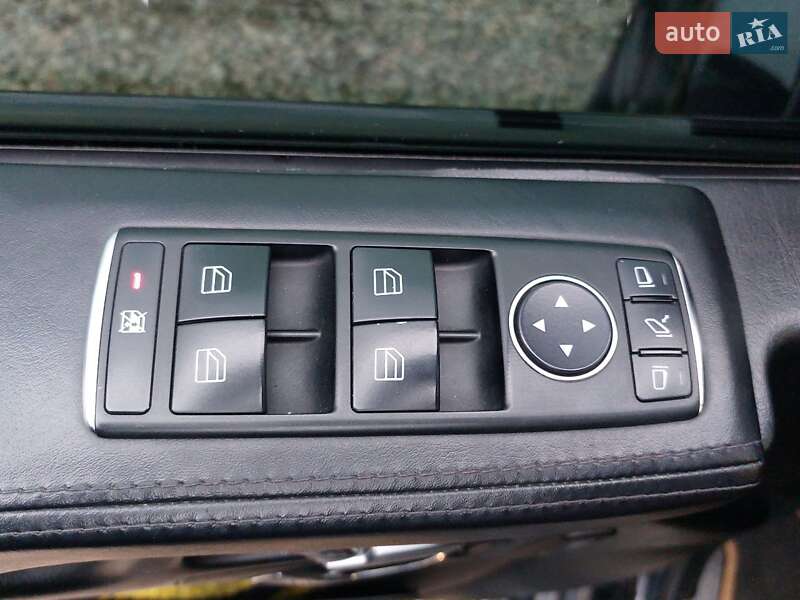 Внедорожник / Кроссовер Mercedes-Benz G-Class 2003 в Одессе
