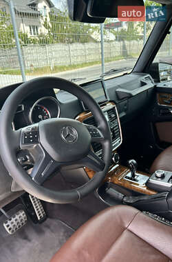 Позашляховик / Кросовер Mercedes-Benz G-Class 2012 в 