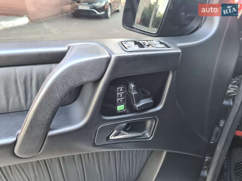Позашляховик / Кросовер Mercedes-Benz G-Class 2009 в Києві