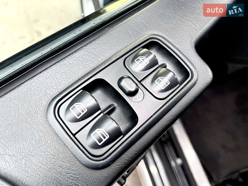 Позашляховик / Кросовер Mercedes-Benz G-Class 2005 в Києві фото 7 Позашляховик / Кросовер Mercedes-Benz G-Class 2005 в Києві