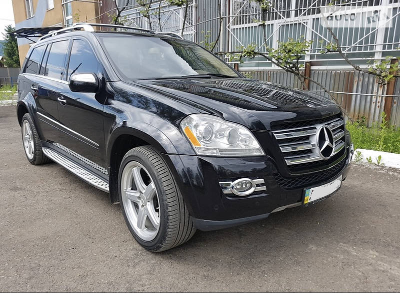 Mercedes-Benz GL 550