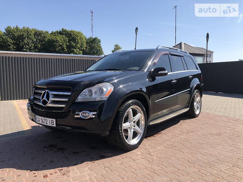 Mercedes-Benz GL 550