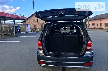 Позашляховик / Кросовер Mercedes-Benz GL-Class 2010 в Косові