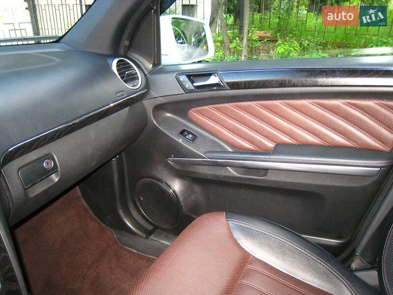 Внедорожник / Кроссовер Mercedes-Benz GL-Class 2012 в Киеве