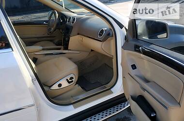 Позашляховик / Кросовер Mercedes-Benz GL-Class 2011 в 