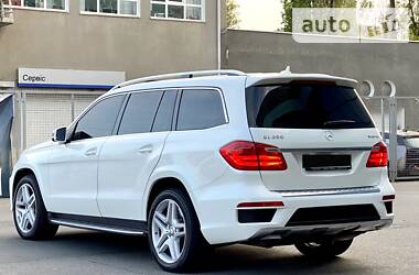 Позашляховик / Кросовер Mercedes-Benz GL-Class 2014 в 