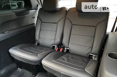 Позашляховик / Кросовер Mercedes-Benz GL-Class 2014 в 