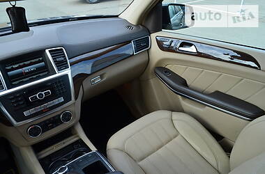 Позашляховик / Кросовер Mercedes-Benz GL-Class 2014 в 