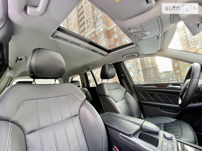 Позашляховик / Кросовер Mercedes-Benz GL-Class 2015 в Києві
