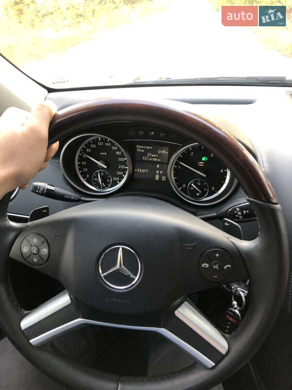 Внедорожник / Кроссовер Mercedes-Benz GL-Class 2011 в Обухове фото 19 Внедорожник / Кроссовер Mercedes-Benz GL-Class 2011 в Обухове