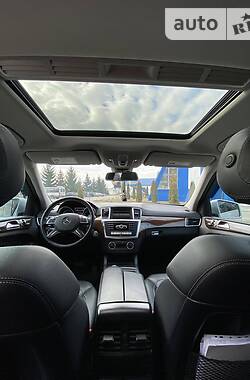 Позашляховик / Кросовер Mercedes-Benz GL-Class 2016 в Сторожинці