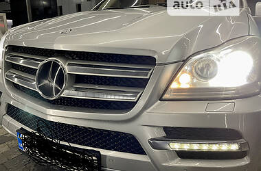 Mercedes-Benz GL-Class 2011 Mercedes-Benz GL-Class 2011