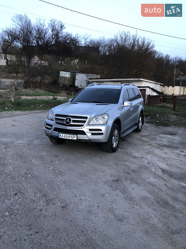 Внедорожник / Кроссовер Mercedes-Benz GL-Class 2011 в Обухове фото 2 Внедорожник / Кроссовер Mercedes-Benz GL-Class 2011 в Обухове