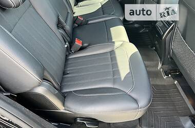 Позашляховик / Кросовер Mercedes-Benz GL-Class 2014 в 