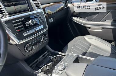 Позашляховик / Кросовер Mercedes-Benz GL-Class 2014 в 