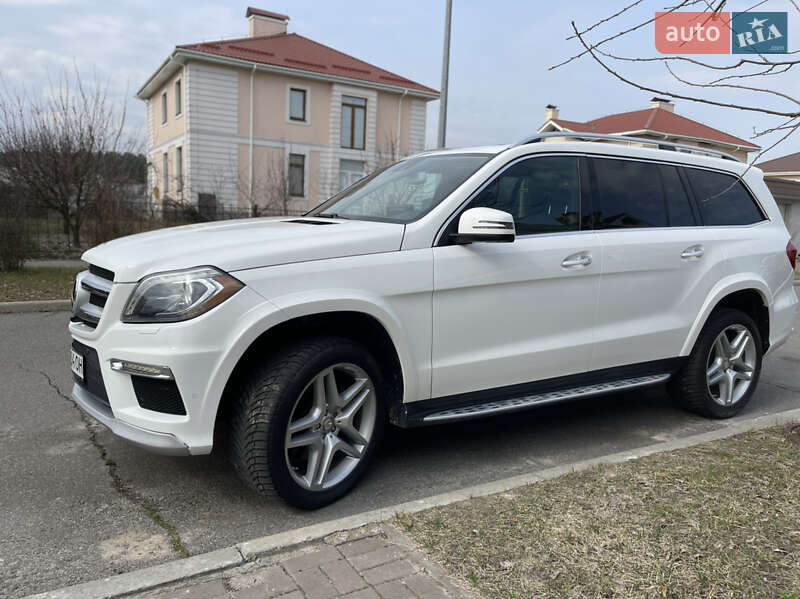 Позашляховик / Кросовер Mercedes-Benz GL-Class 2015 в Броварах