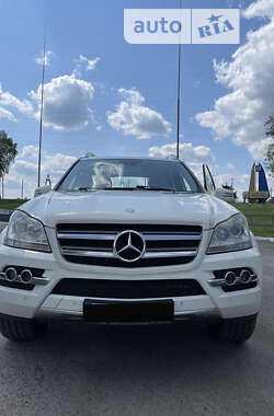 Mercedes-Benz GL-Class 2011