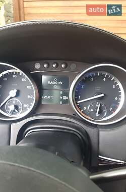 Mercedes-Benz GL-Class 2010 Mercedes-Benz GL-Class 2010