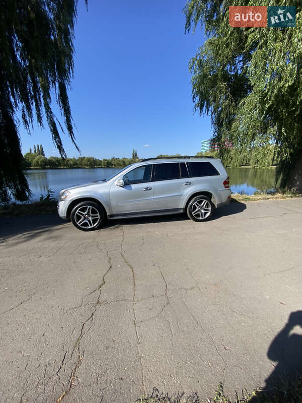 Внедорожник / Кроссовер Mercedes-Benz GL-Class 2006 в Ровно