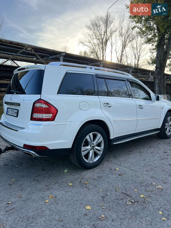 Mercedes-Benz GL-Class 2012