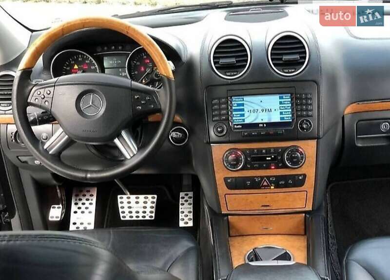 Позашляховик / Кросовер Mercedes-Benz GL-Class 2006 в Краснограді