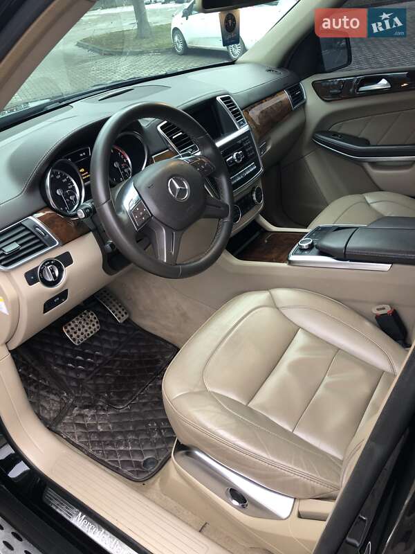Внедорожник / Кроссовер Mercedes-Benz GL-Class 2013 в Черновцах фото 10 Внедорожник / Кроссовер Mercedes-Benz GL-Class 2013 в Черновцах