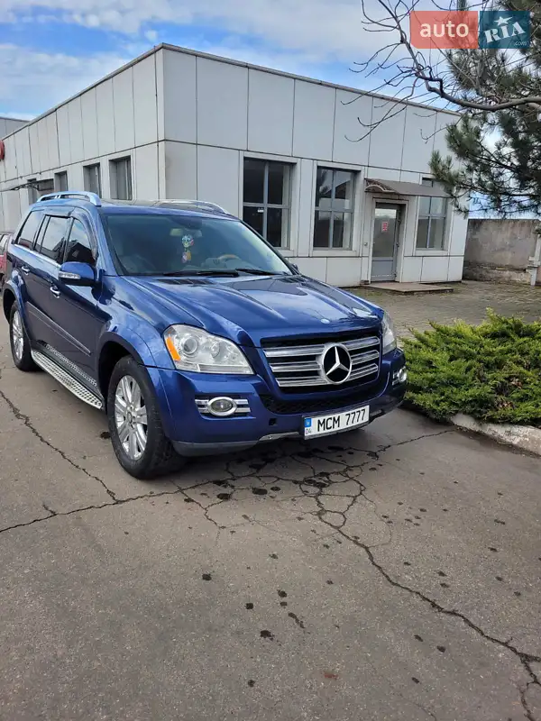 Mercedes-Benz GL-Class