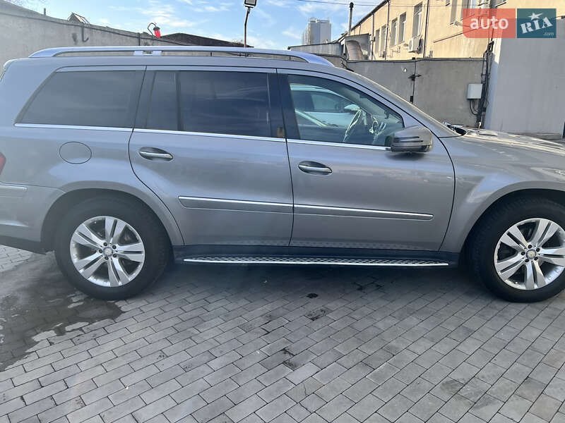 Внедорожник / Кроссовер Mercedes-Benz GL-Class 2012 в Киеве