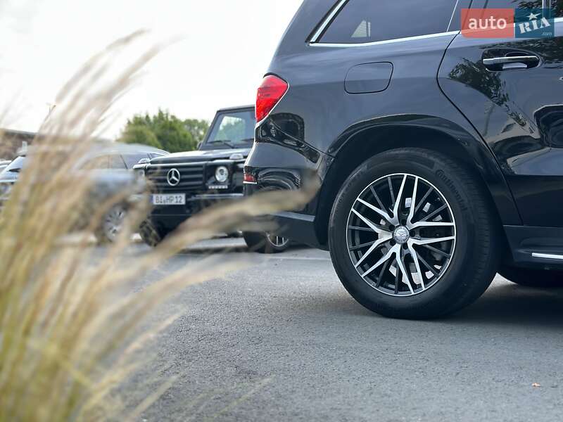Позашляховик / Кросовер Mercedes-Benz GL-Class 2015 в Києві