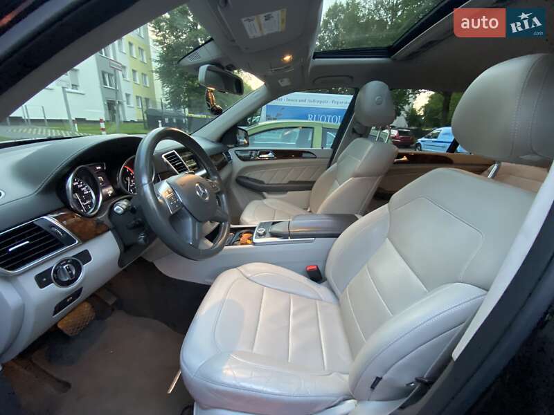 Позашляховик / Кросовер Mercedes-Benz GL-Class 2015 в Києві
