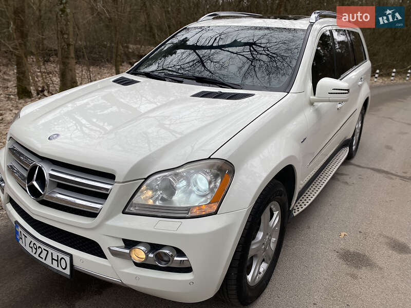 Mercedes-Benz GL-Class 2011