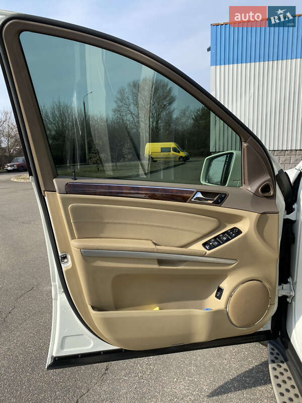 Внедорожник / Кроссовер Mercedes-Benz GL-Class 2011 в Киеве