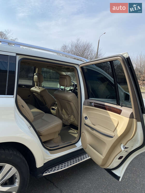 Внедорожник / Кроссовер Mercedes-Benz GL-Class 2011 в Киеве