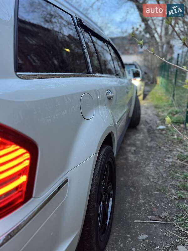 Позашляховик / Кросовер Mercedes-Benz GL-Class 2011 в Чернівцях