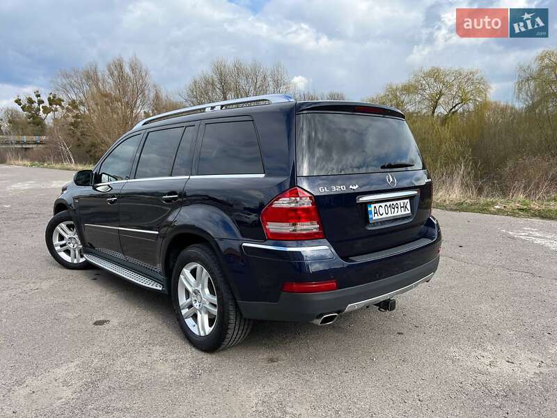 Внедорожник / Кроссовер Mercedes-Benz GL-Class 2009 в Луцке