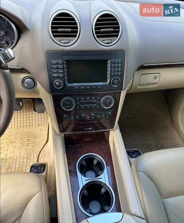 Внедорожник / Кроссовер Mercedes-Benz GL-Class 2008 в Глухове