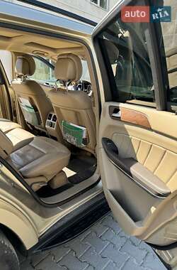 Позашляховик / Кросовер Mercedes-Benz GL-Class 2013 в 